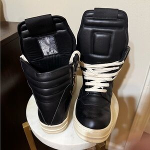 Wm Sz 7 authentic Rick Owens shoes